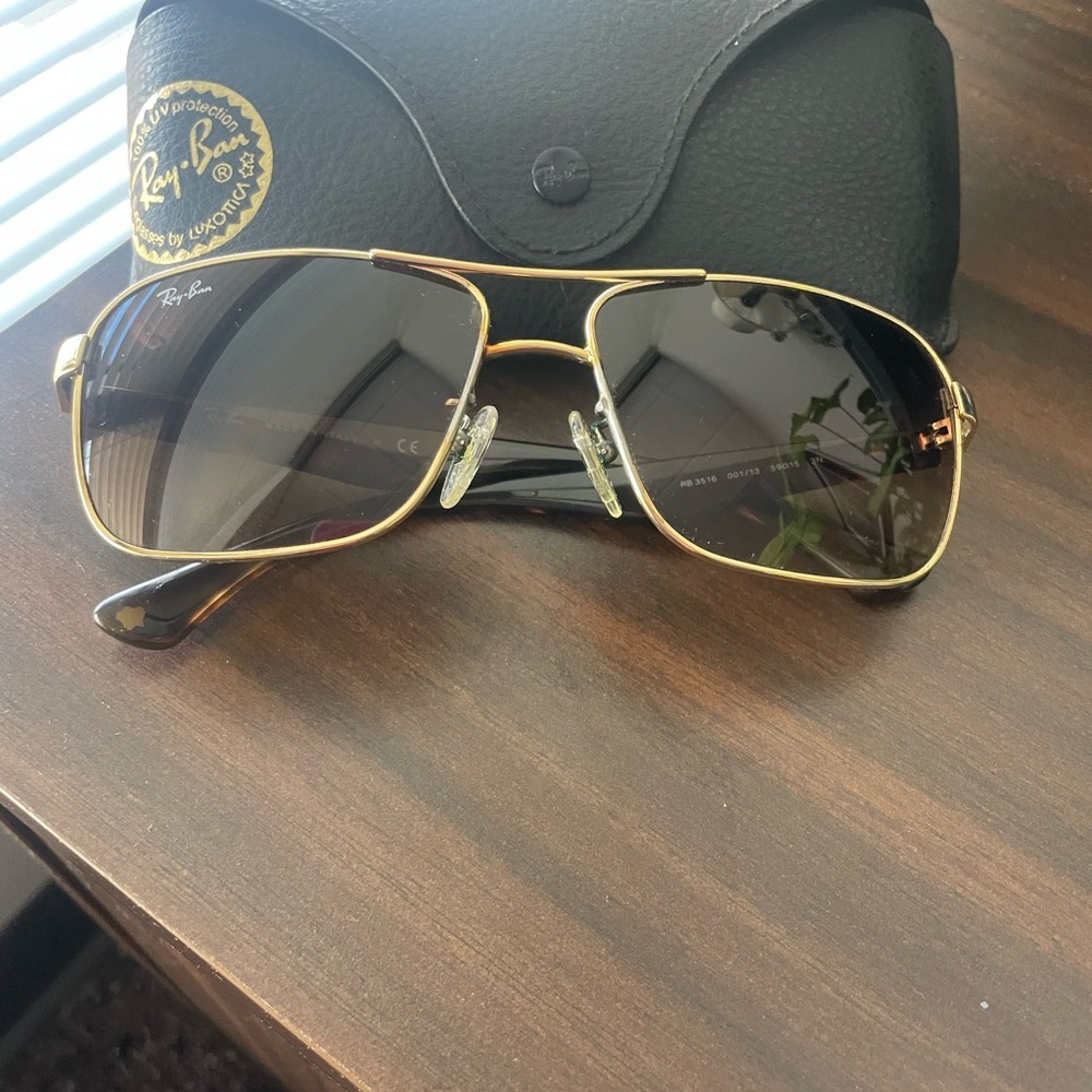 Ray-Ban Classic Gold Frame Sunglasses
